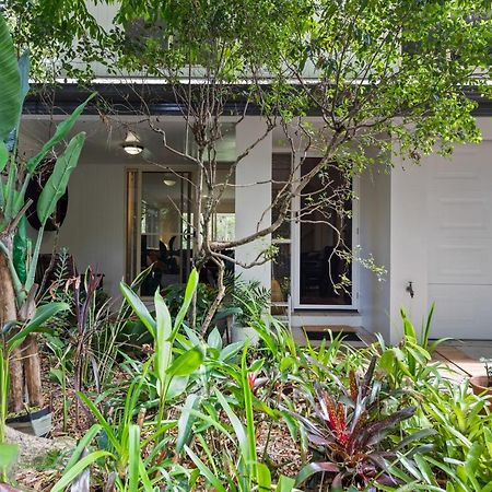 Treetops Lakeside Apartments Μπάιρον Μπέι Εξωτερικό φωτογραφία