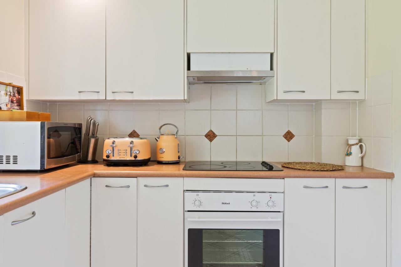 Treetops Lakeside Apartments Μπάιρον Μπέι Εξωτερικό φωτογραφία